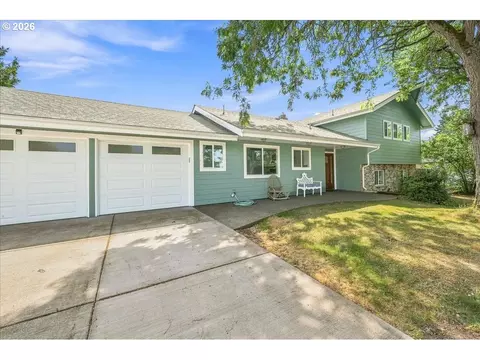 8619 NE 35th Ave, Vancouver, WA 98665