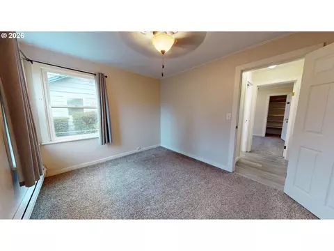 Bedroom - 1453 C St, Springfield, OR 97477 photo 8 of 8