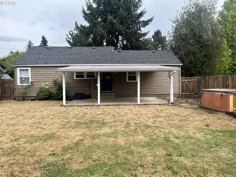 Exterior - 1453 C St, Springfield, OR 97477 photo 2 of 7