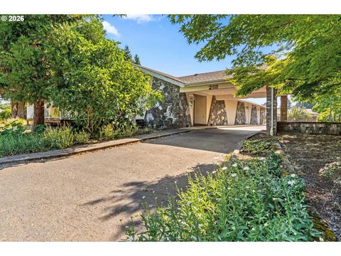 2111 Minnesota St, Eugene, OR 97402 photo 3