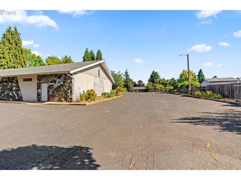 2111 Minnesota St, Eugene, OR 97402 photo 5