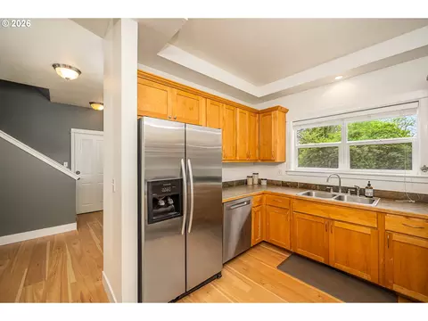 159 Crocker Ln, Eugene, OR 97404 photo 6