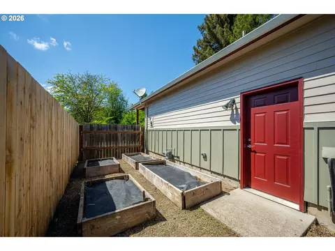 159 Crocker Ln, Eugene, OR 97404 photo 26
