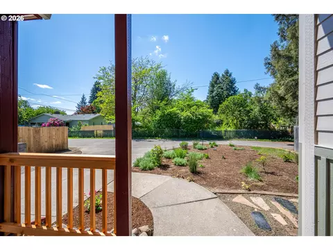 159 Crocker Ln, Eugene, OR 97404 photo 27