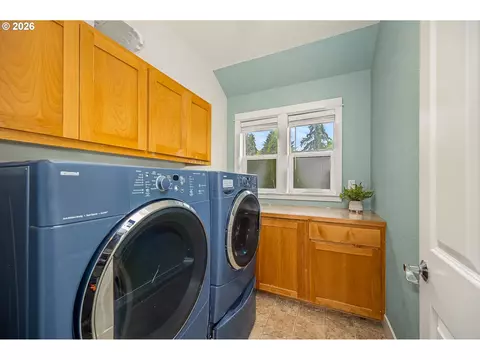 159 Crocker Ln, Eugene, OR 97404 photo 23