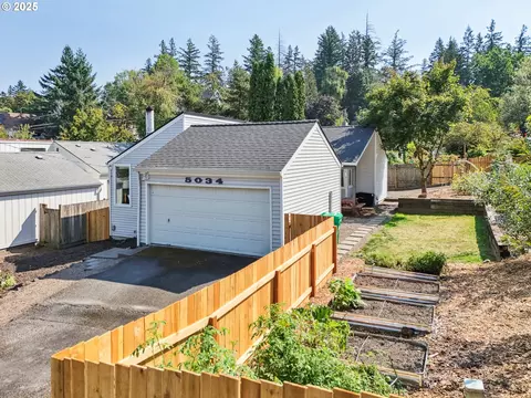 5034 SW Brugger St, Portland, OR 97219