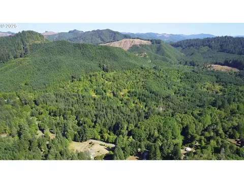 Middle Creek Rd, Coquille, OR 97423