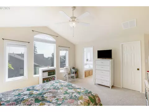 Bedroom - 3363 Bentley Ave, Eugene, OR 97405 photo 6 of 6