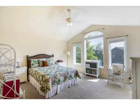 Bedroom - 3363 Bentley Ave, Eugene, OR 97405 photo 5 of 6