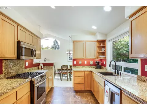 Kitchen - 3363 Bentley Ave, Eugene, OR 97405 photo 1 of 2