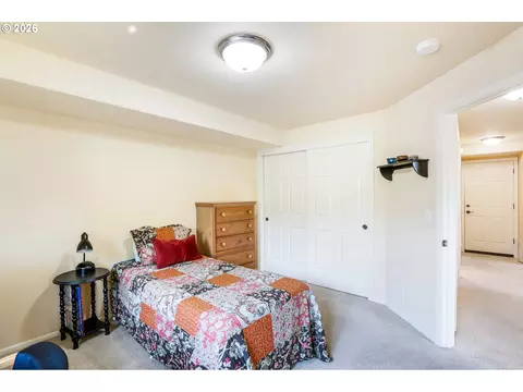 Bedroom - 3363 Bentley Ave, Eugene, OR 97405 photo 1 of 6