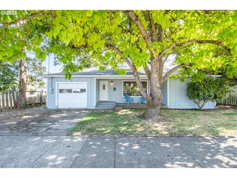875 S 5th St, Lebanon, OR 97355