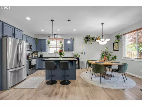 Kitchen - 344 SE Condor Dr, Gresham, OR 97080 photo 1 of 6