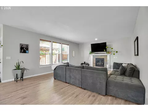 Living - 344 SE Condor Dr, Gresham, OR 97080 photo 4 of 4