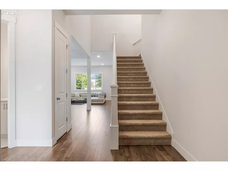 Entry Way - 15409 NW Orchid St, Portland, OR 97229 photo 4 of 5