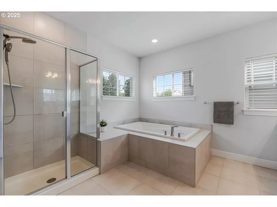 Bath - 15409 NW Orchid St, Portland, OR 97229 photo 2 of 5