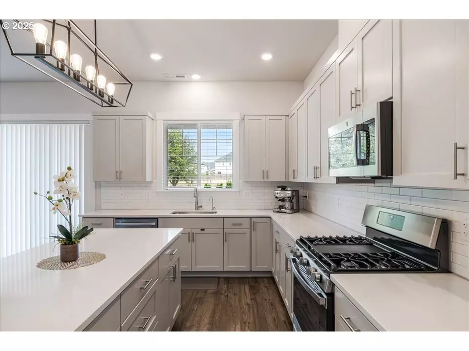 Kitchen - 15409 NW Orchid St, Portland, OR 97229 photo 6 of 8