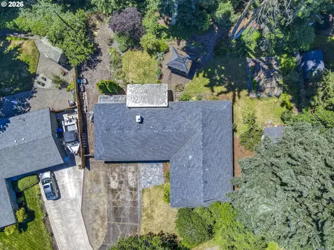 View/Area - 560 Blackfoot Ave, Eugene, OR 97404 photo 1 of 5