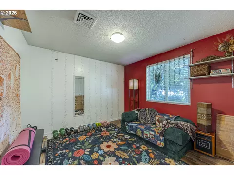 Other - 560 Blackfoot Ave, Eugene, OR 97404 photo 4 of 6
