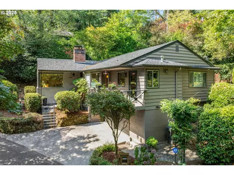 2891 NW Santanita Ter, Portland, OR 97210
