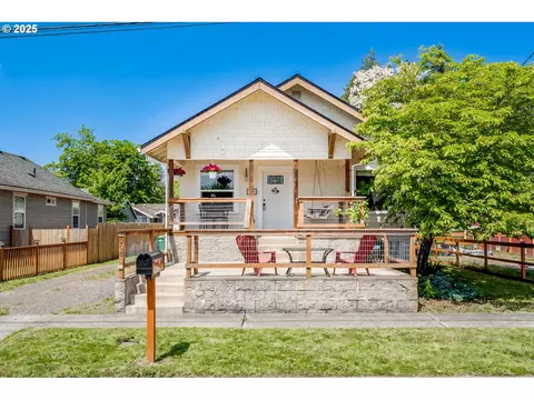 208 A St, Vernonia, OR 97064