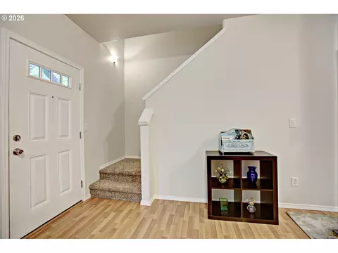 Entry Way - 19155 Oak Ave, Sandy, OR 97055 photo 1 of 2