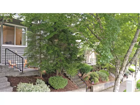 Exterior - 19155 Oak Ave, Sandy, OR 97055 photo 3 of 3