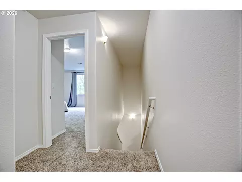 Entry Way - 19155 Oak Ave, Sandy, OR 97055 photo 2 of 2