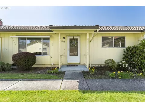 12395 SE Main St, Portland, OR 97233