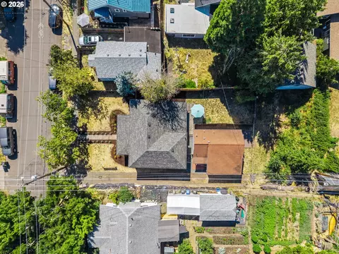 View/Area - 257 W 15th Ave, Eugene, OR 97401 photo 1 of 3