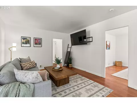 Living - 257 W 15th Ave, Eugene, OR 97401 photo 1 of 2