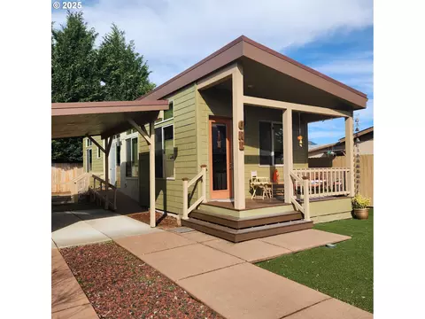 1200 Sheraton Dr #1, Eugene, OR 97401