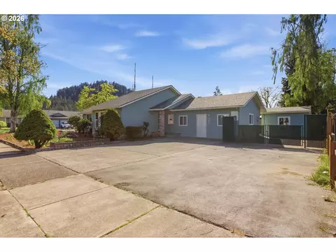 Other - 302 67th St, Springfield, OR 97478 photo 2 of 10