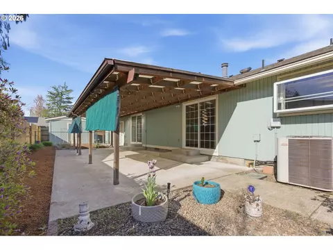 Other - 302 67th St, Springfield, OR 97478 photo 7 of 10