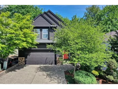9524 NW Arborview Dr, Portland, OR 97229