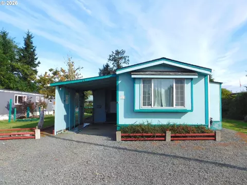701 NW Warrenton Dr #10, Warrenton, OR 97146
