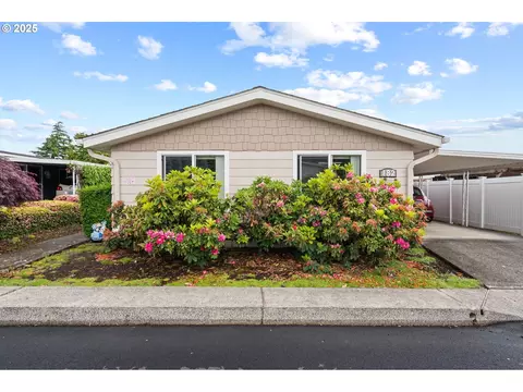 17401 SE 39th St #182, Vancouver, WA 98683