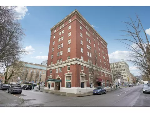 1005 SW Park Ave #703, Portland, OR 97205