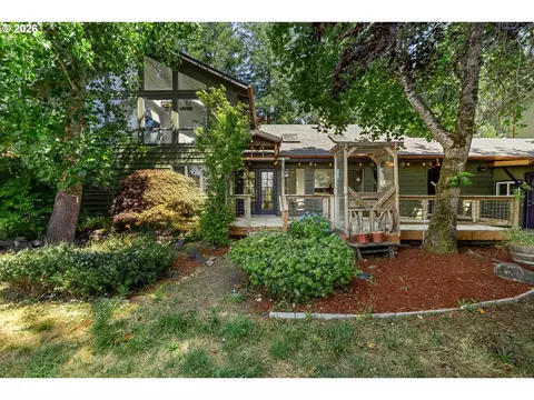 28208 Cottage Grove Lorane Rd, Cottage Grove, OR 97424