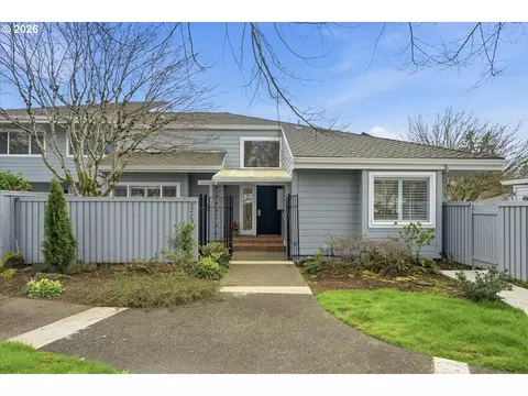 32231 SW Boones Bend Rd, Wilsonville, OR 97070