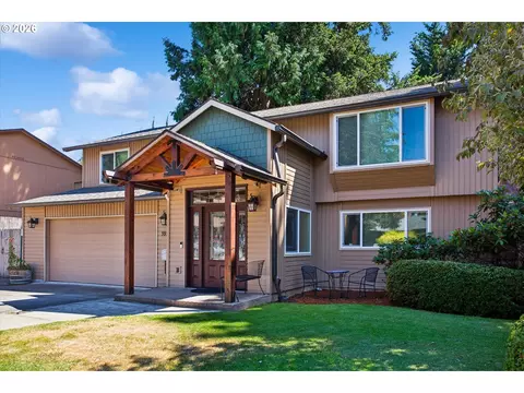 Exterior - 39340 Glover Ct, Sandy, OR 97055 photo 2 of 7