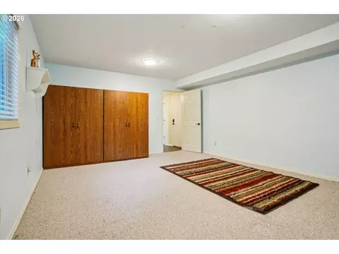 Bedroom - 39340 Glover Ct, Sandy, OR 97055 photo 5 of 5