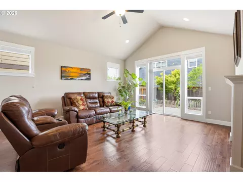 Living - 2481 SW 41st St, Gresham, OR 97080 photo 1 of 2