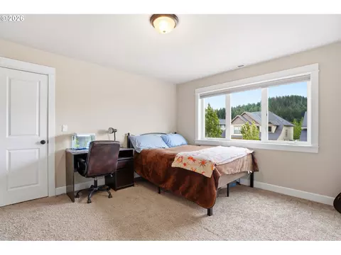 Bedroom - 2481 SW 41st St, Gresham, OR 97080 photo 2 of 2