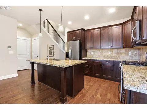 Kitchen - 2481 SW 41st St, Gresham, OR 97080 photo 4 of 4