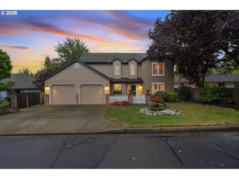 12135 SEisert Ct, Happy Valley, OR 97086