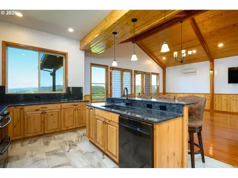 Kitchen - 1757 Riddle By Pass Rd, Riddle, OR 97469 photo 4 of 4