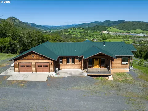 Exterior - 1757 Riddle By Pass Rd, Riddle, OR 97469 photo 4 of 6