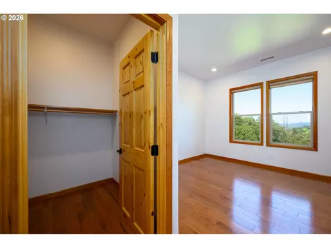 Bedroom - 1757 Riddle By Pass Rd, Riddle, OR 97469 photo 1 of 1