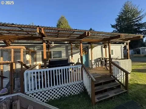 5170 Grand Ave #26, Florence, OR 97439